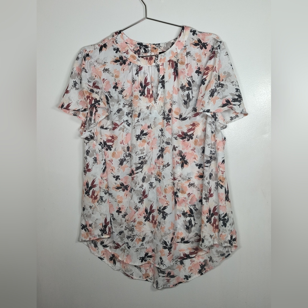 Torrid White and Floral Print Blouse Torrid Size 1